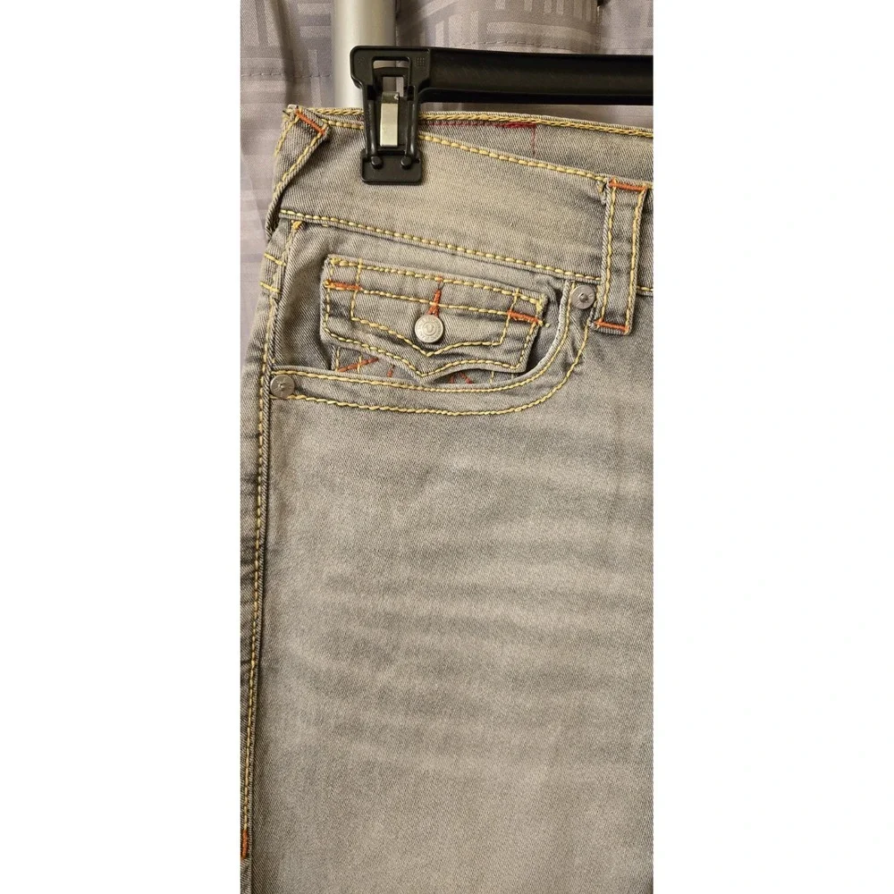 NEW True Religion Geno Big T Flap Jeans Men's 32x32 Grey Flap Relaxed Slim‎ NWT